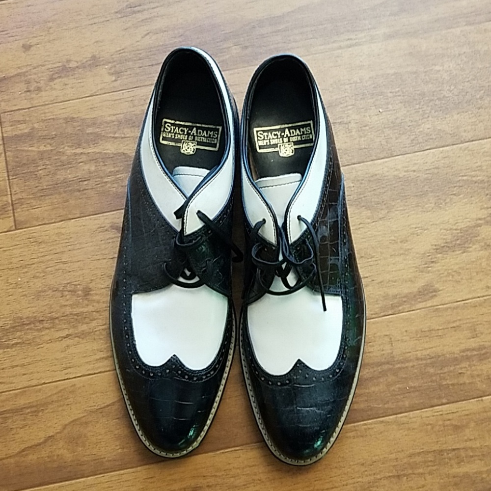 Stacy-Adams loafers, black and white, perf cond